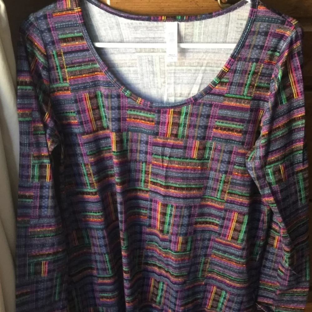 PRICE DROP! LuLaRoe lynnae